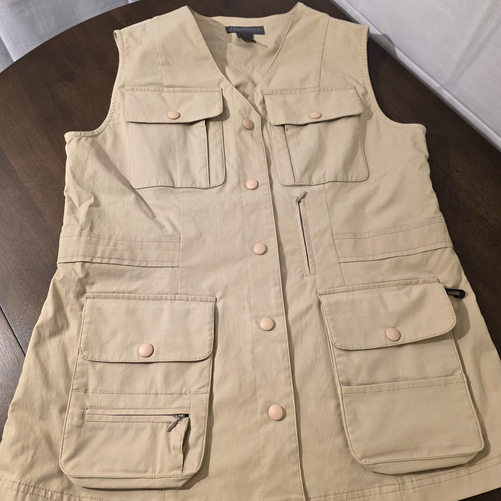 Women's Tan 15 Pocket Utility Vest For Fishing, Outdoor, Hiking Etc.